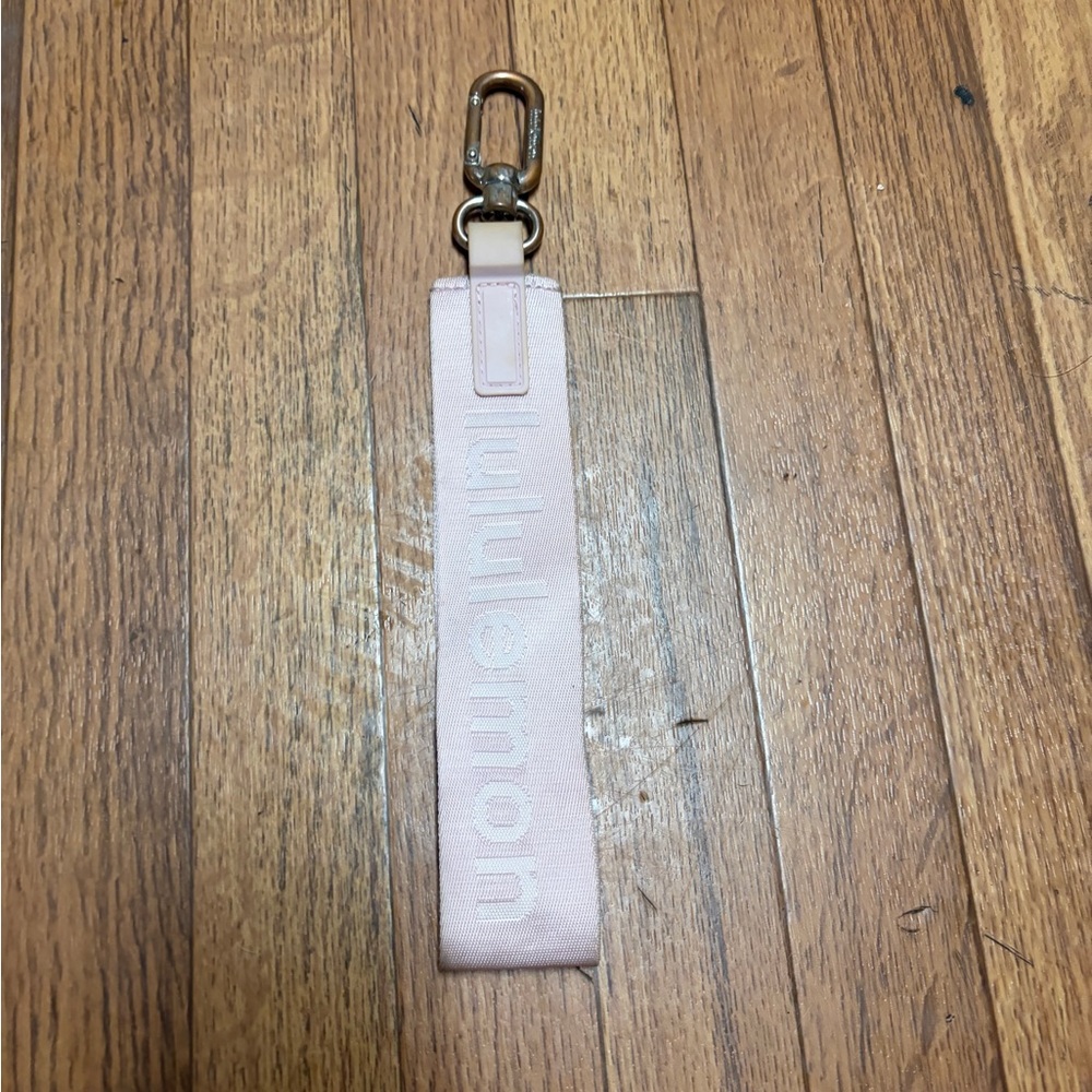 lululemon athletica Pink Key Strap with Silver Clip - Picture 3 of 4